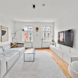  Apartment Stylish 120sqm In Berlin-mitte Germany